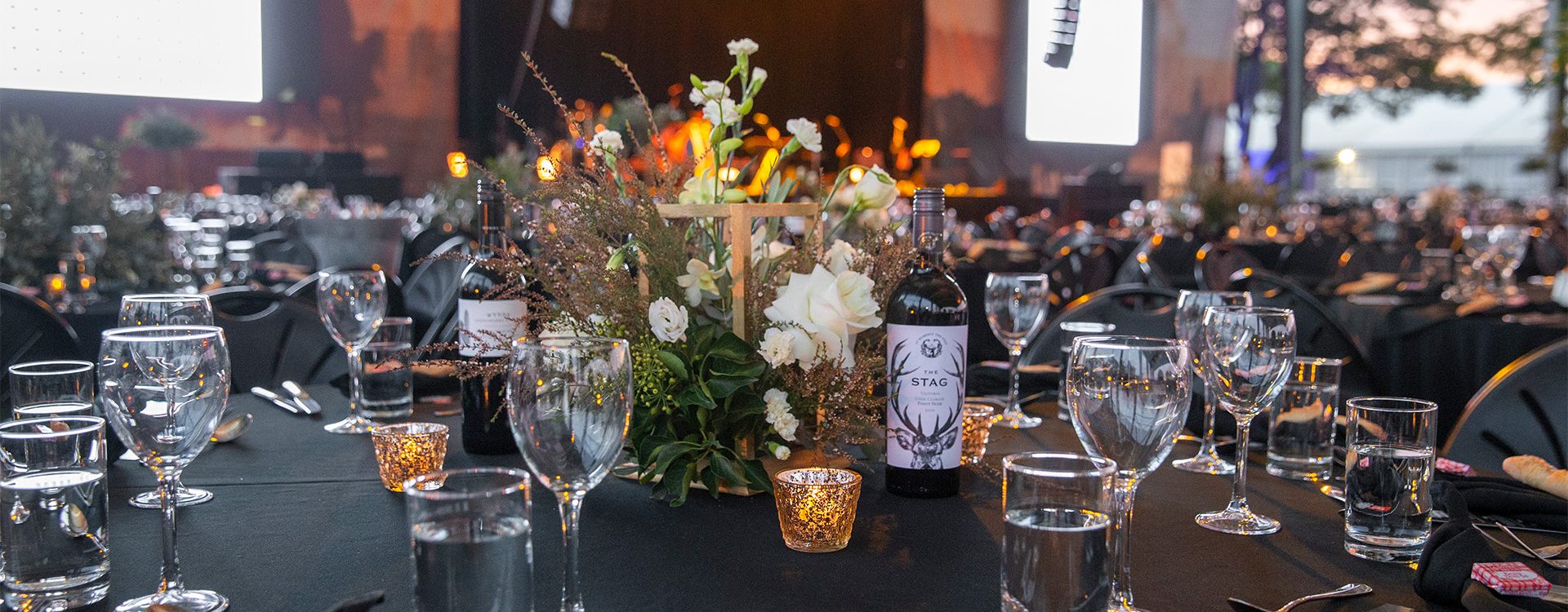Major Event sit-down dining table settings